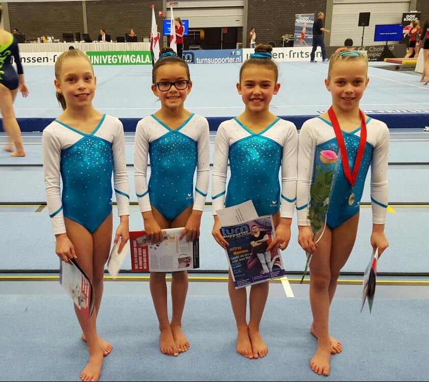 Pupillen 1 geplaatst voor 1/2 finale